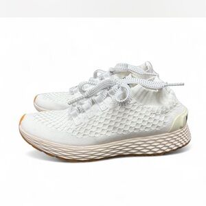 White Women’s No Bull Sneakers